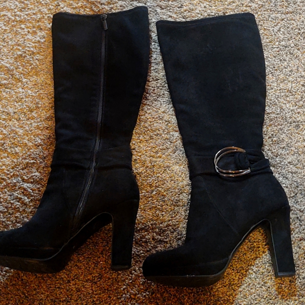 Black boots